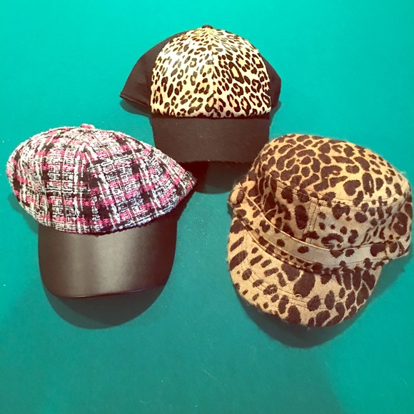 2 Caps 1 Blk & Leopard & 1 Multi-Tweed $18/Each Or Both For $30βΌοΈβ€οΈπ₯ππ½β€οΈπ₯ - Picture 1 of 4